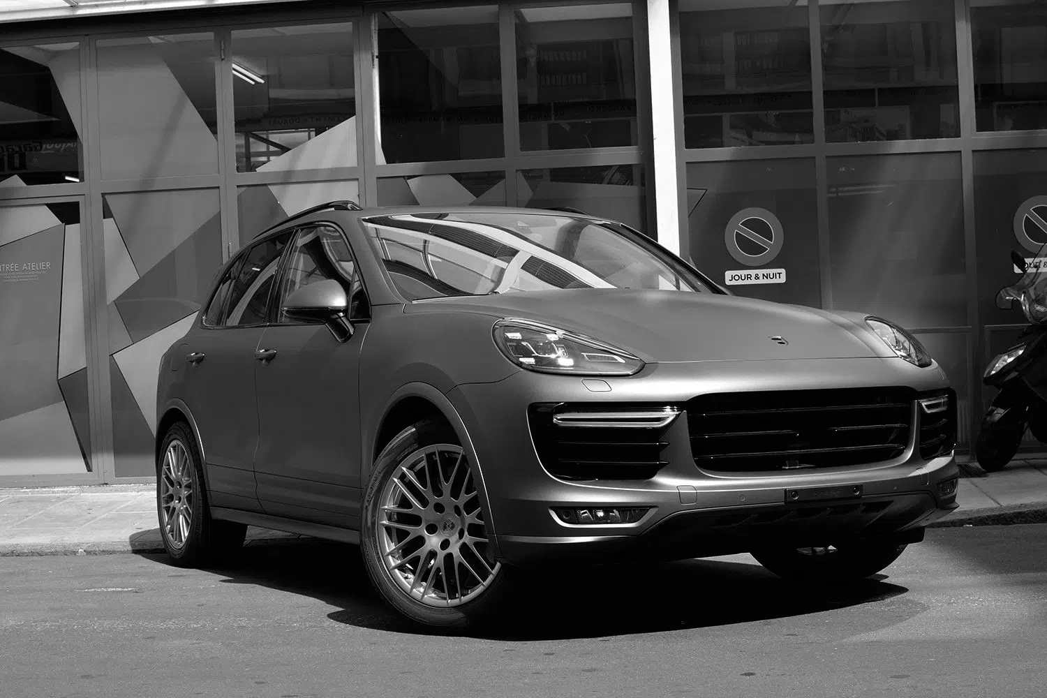 covering car - Loutan