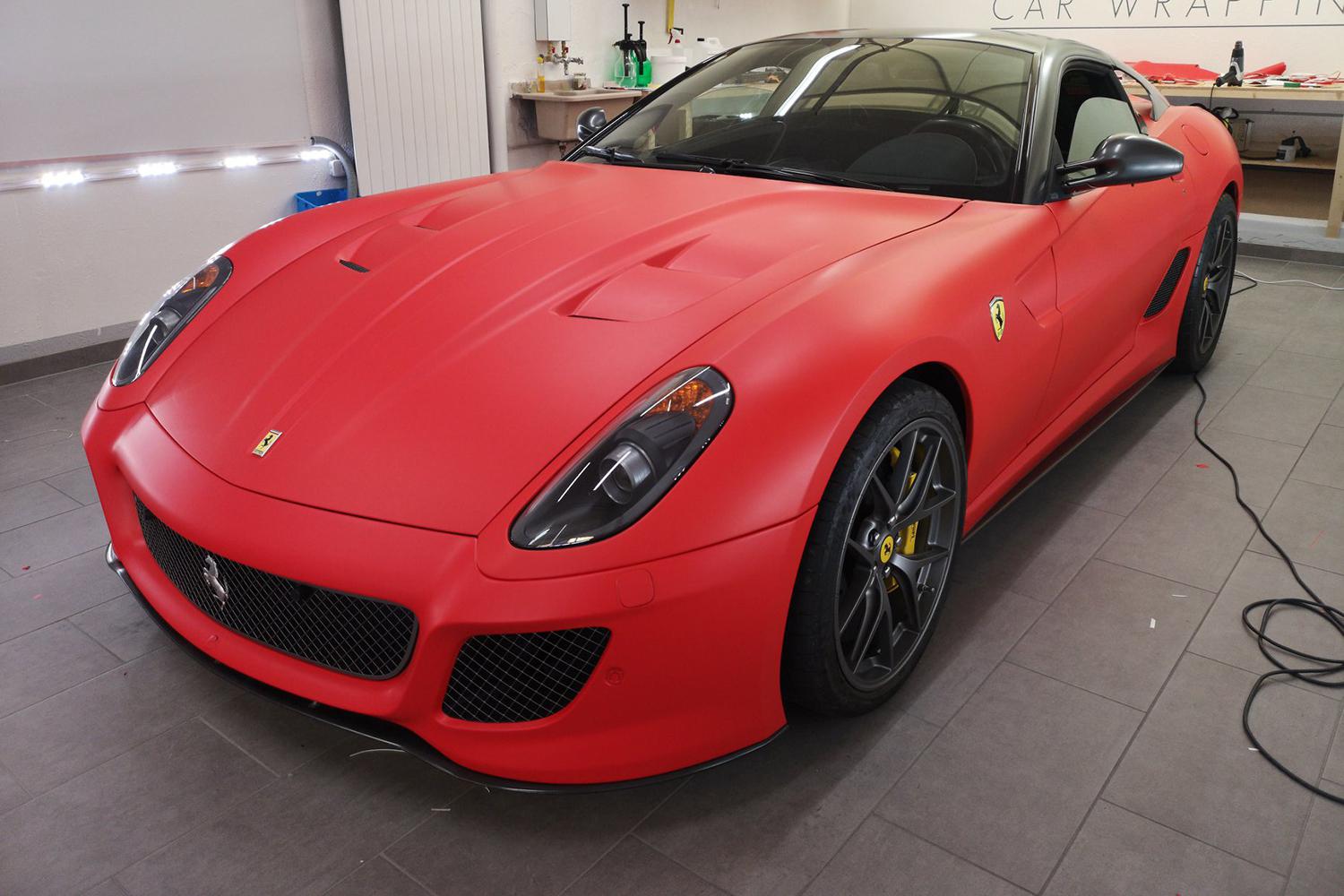 Ferrari covering Loutan & Cie