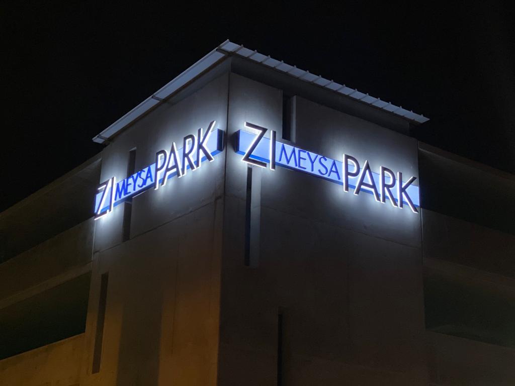 Zimeysa Park