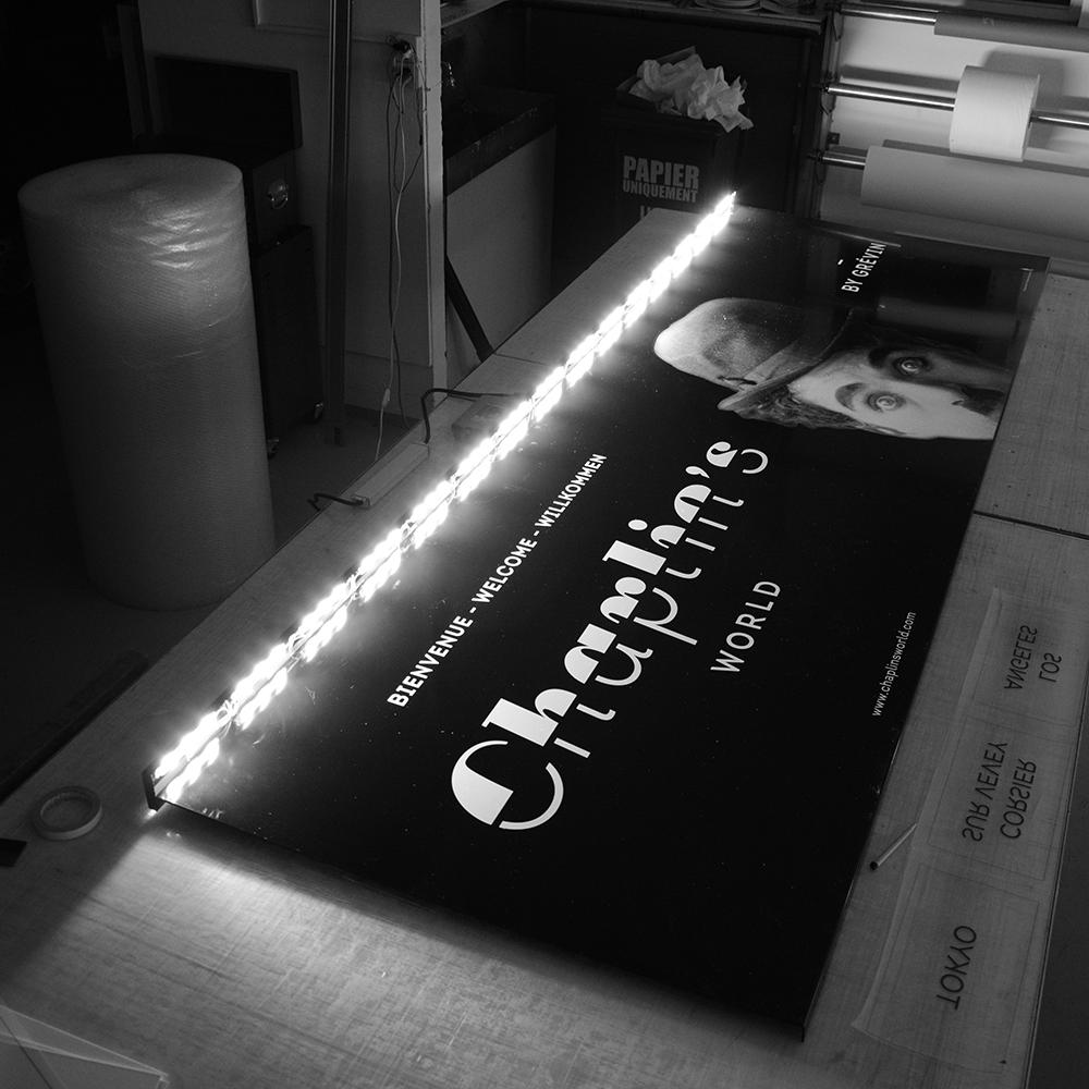 Panneau enseigne signalétique éclairage LED