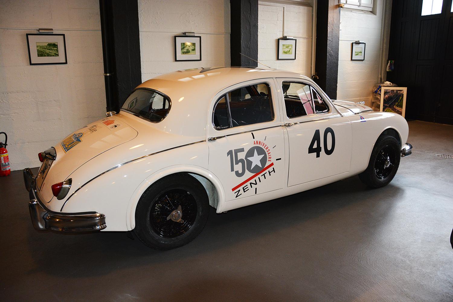 Voiture publicitaire
