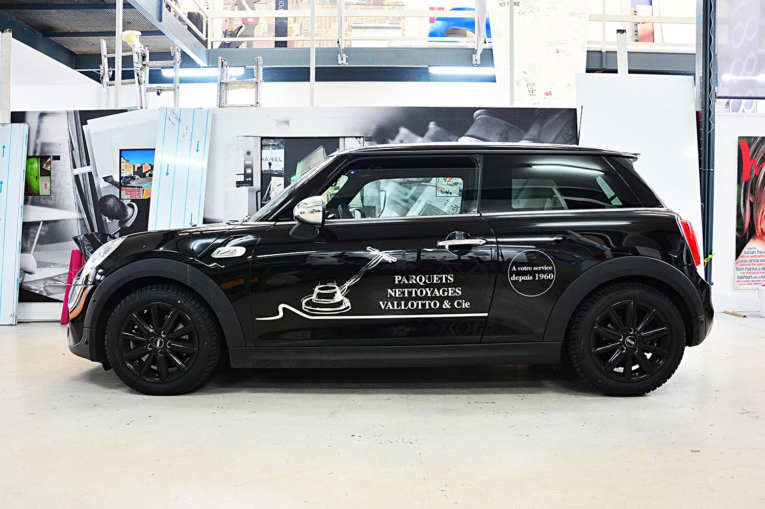 Voiture publicitaire
