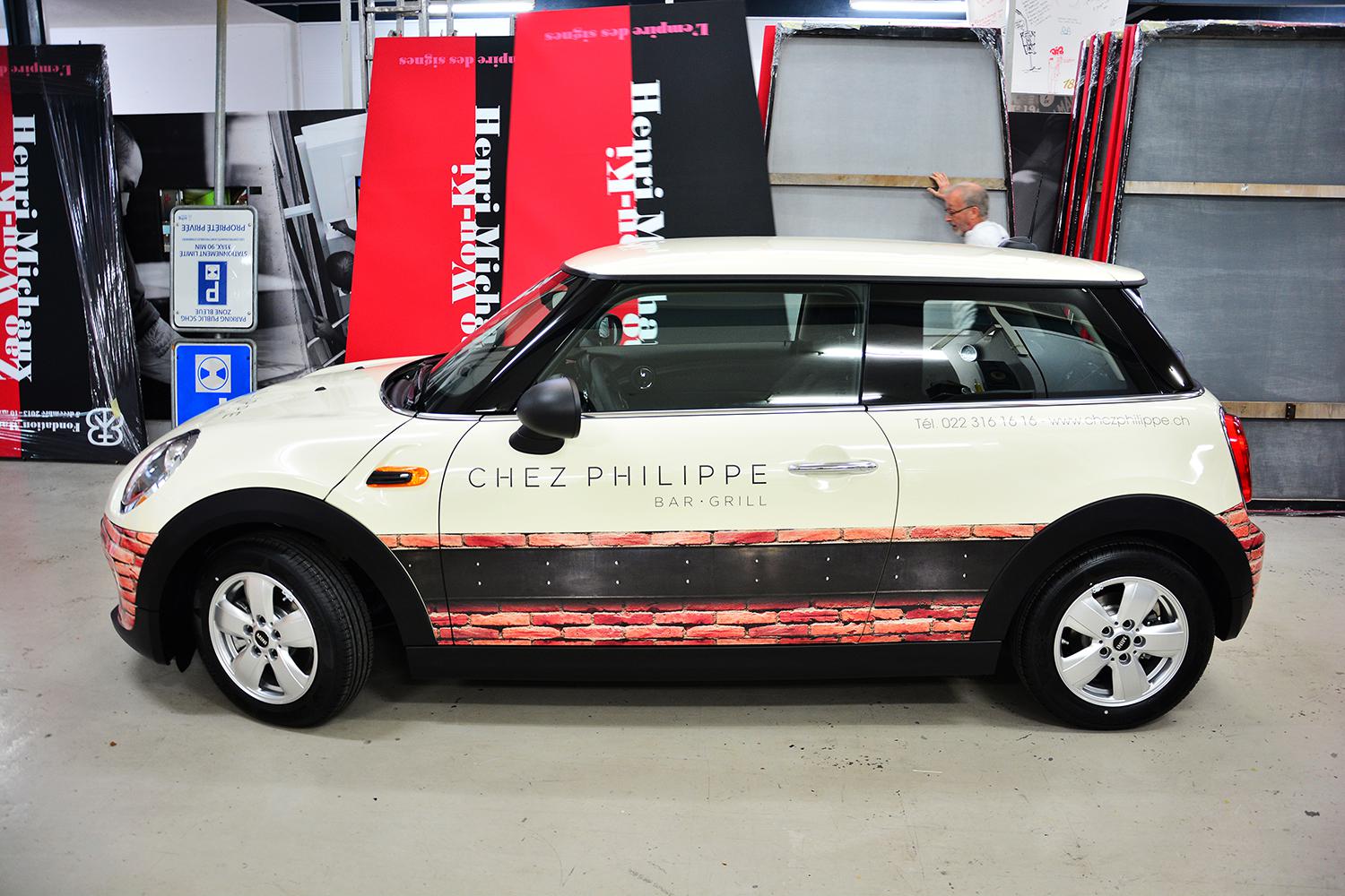 Voiture publicitaire