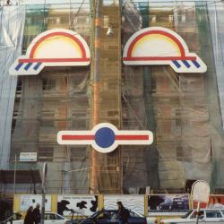 1993 Façade yeux fermés