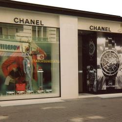 2002 Vitrine Chanel