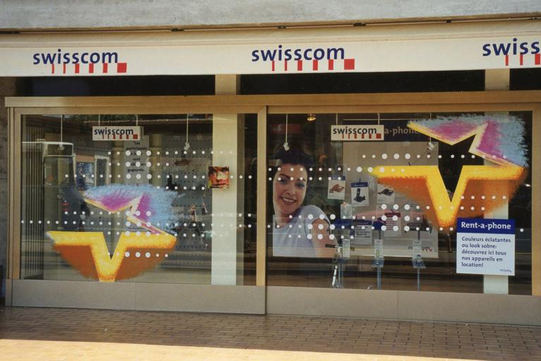 2001 Vitrine Swisscom