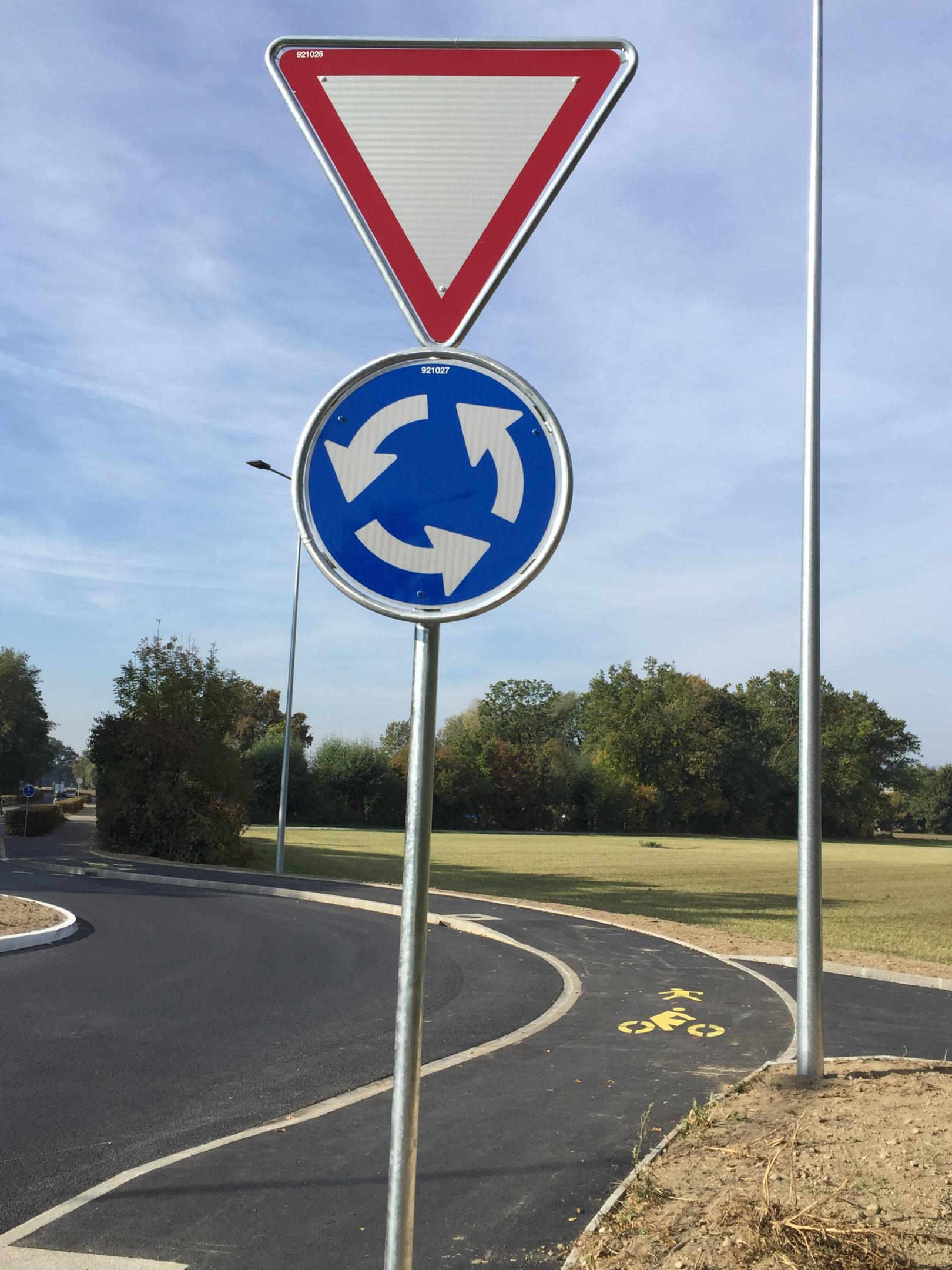 Signalisation verticale - Loutan &#38; Cie