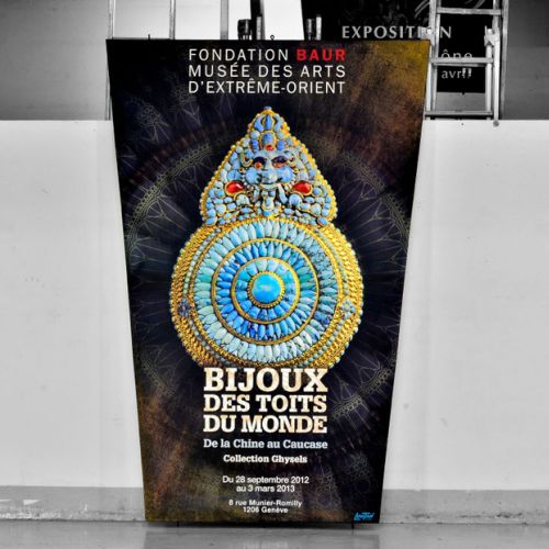 Trapèze Fondation Baur pour l'exposition 'Bijoux des toits du monde'