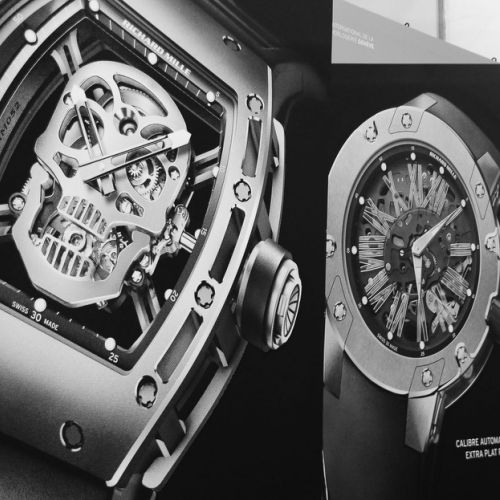 Exposition de panneaux trapèzes Loutan