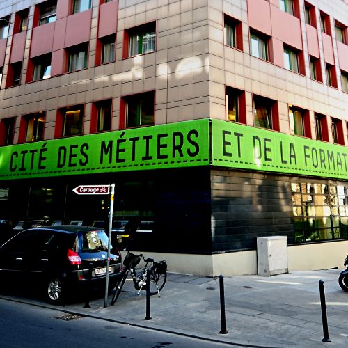 Enseigne Loutan
